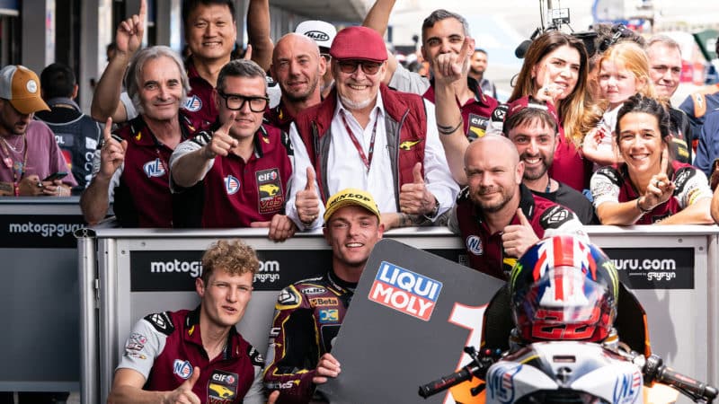 Sam Lowes celebrates Moto2 win in Jerez 2023 with his crew and family
