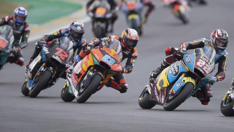 Sam Lowes leads Miguel Oliveira and Marco Bezzecchi in 2020 Moto2